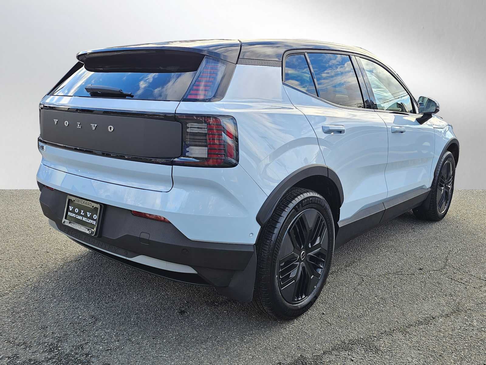 2026 Volvo EX30 Cross Country Ultra