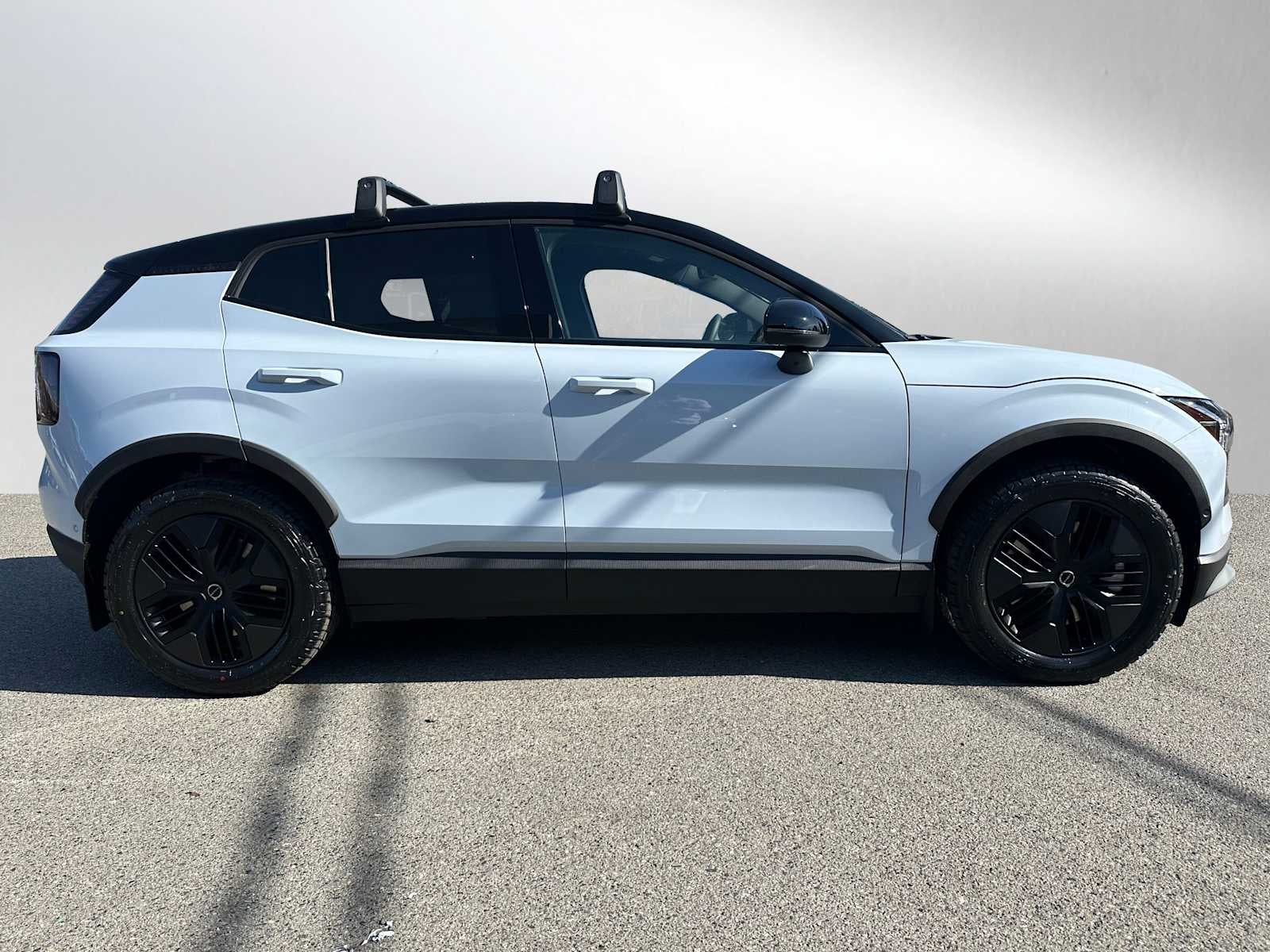 2026 Volvo EX30 Cross Country Ultra