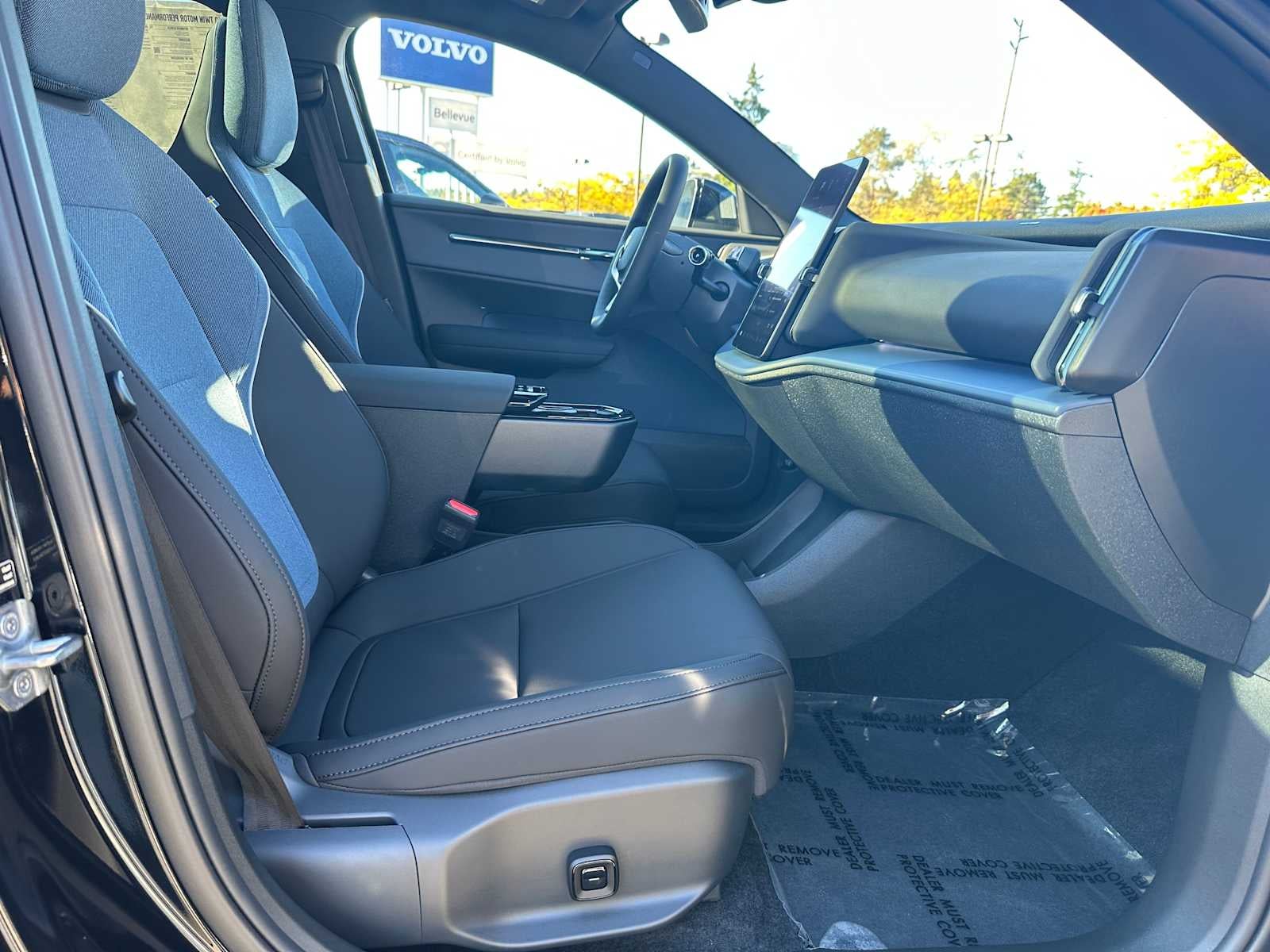 2025 Volvo EX30 Plus