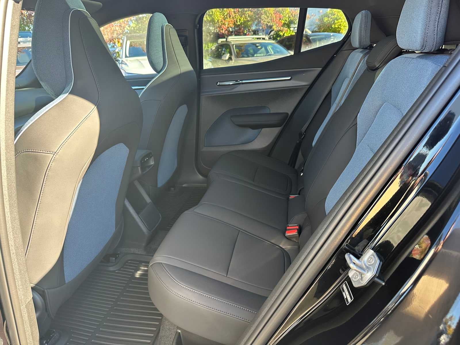 2025 Volvo EX30 Plus