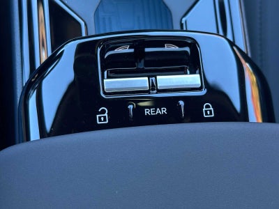 2025 Volvo EX30 Plus