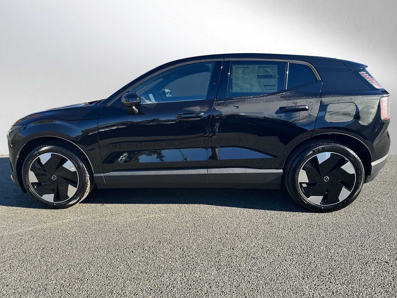 2025 Volvo EX30 Plus