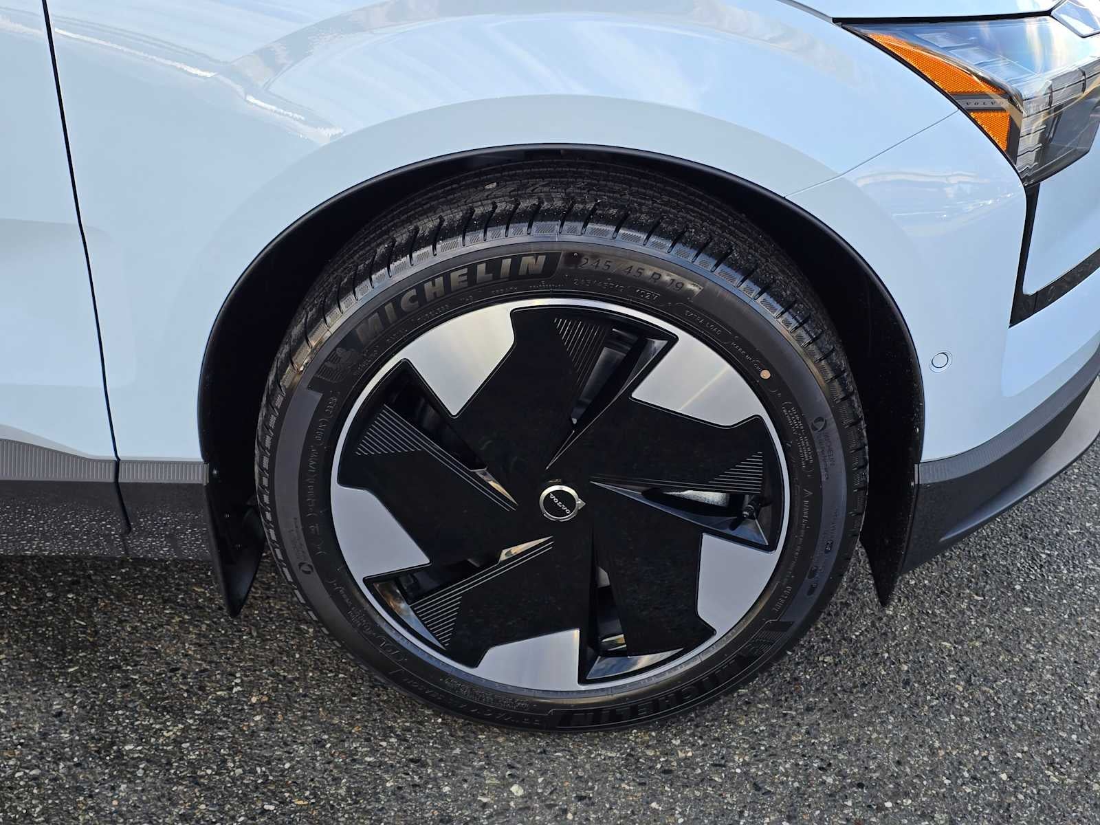 2026 Volvo EX30 Plus