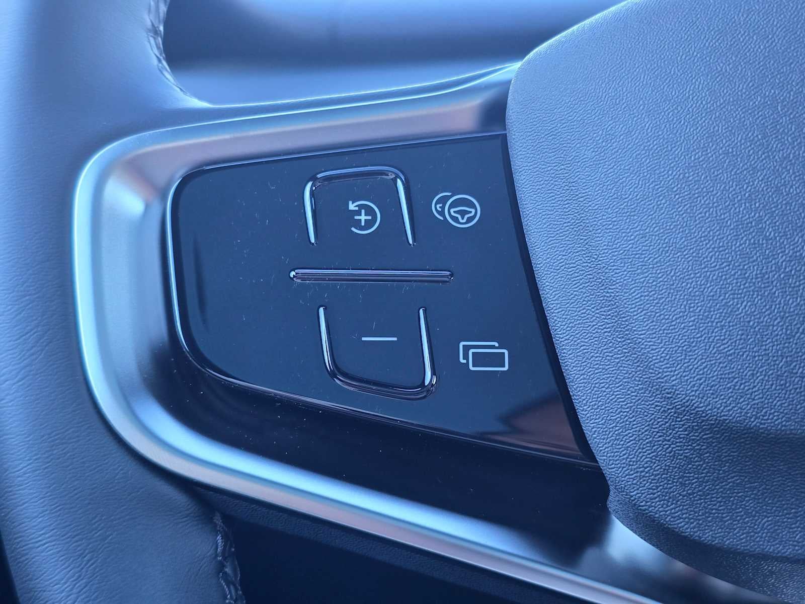 2026 Volvo EX30 Plus