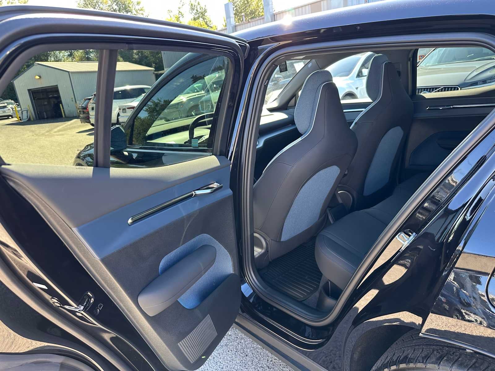 2025 Volvo EX30 Plus