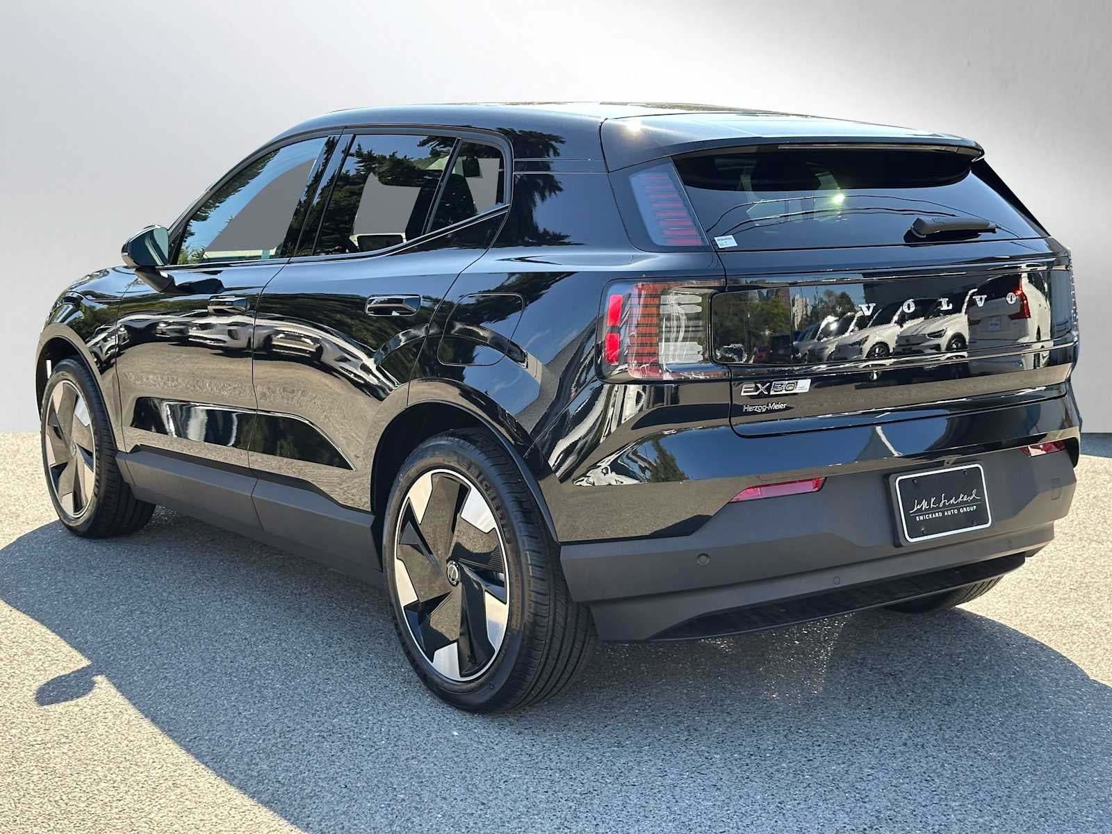 2025 Volvo EX30 Plus