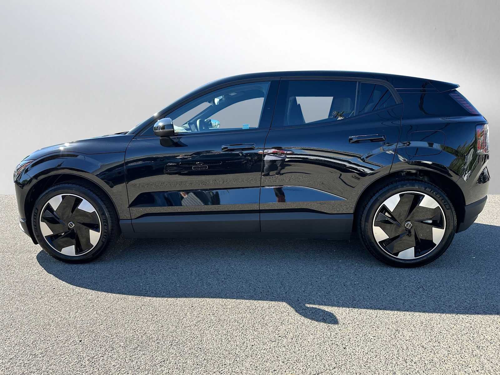 2025 Volvo EX30 Plus