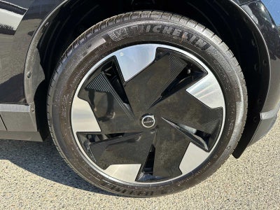 2025 Volvo EX30 Plus