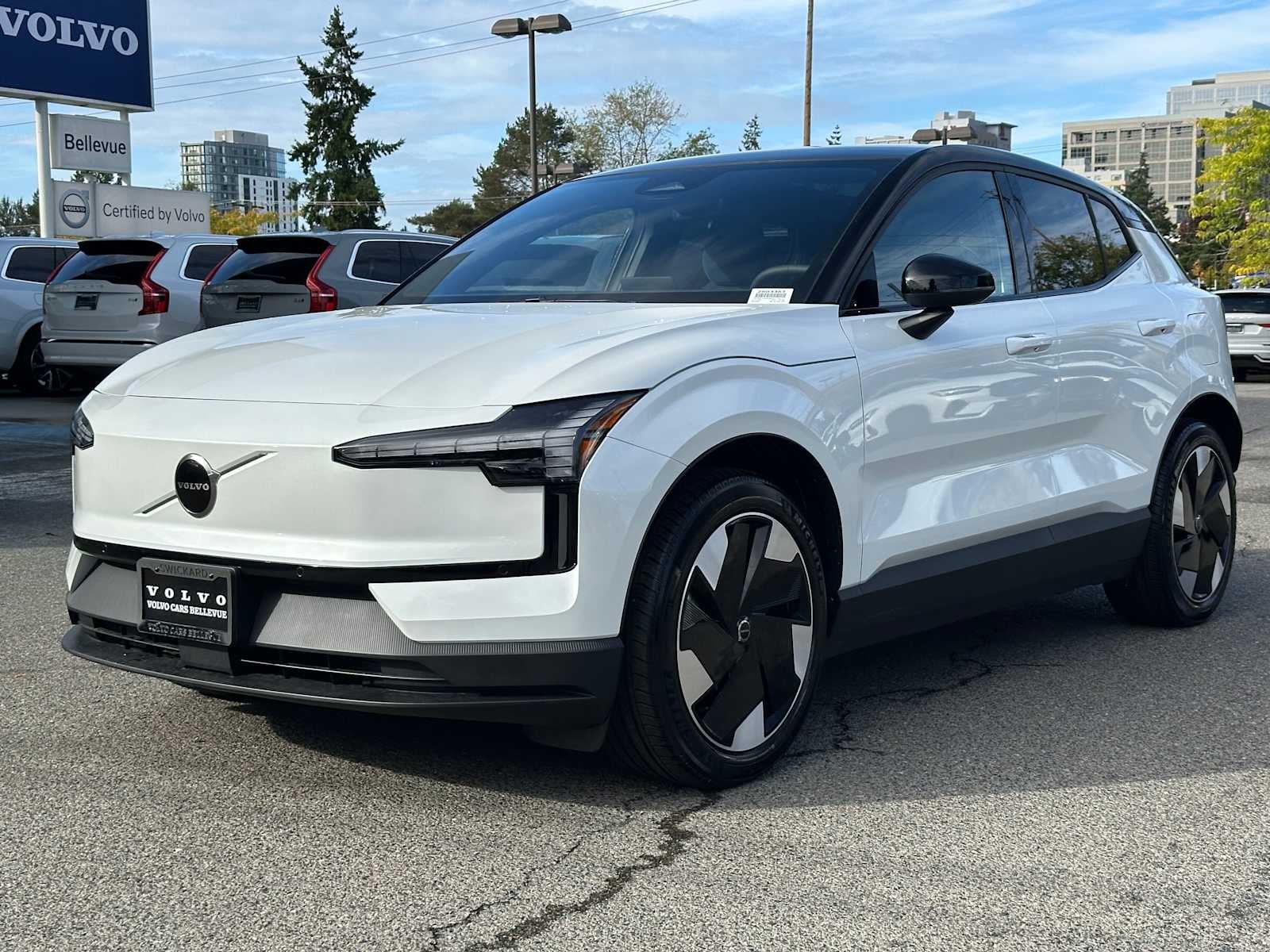 2025 Volvo EX30 Plus