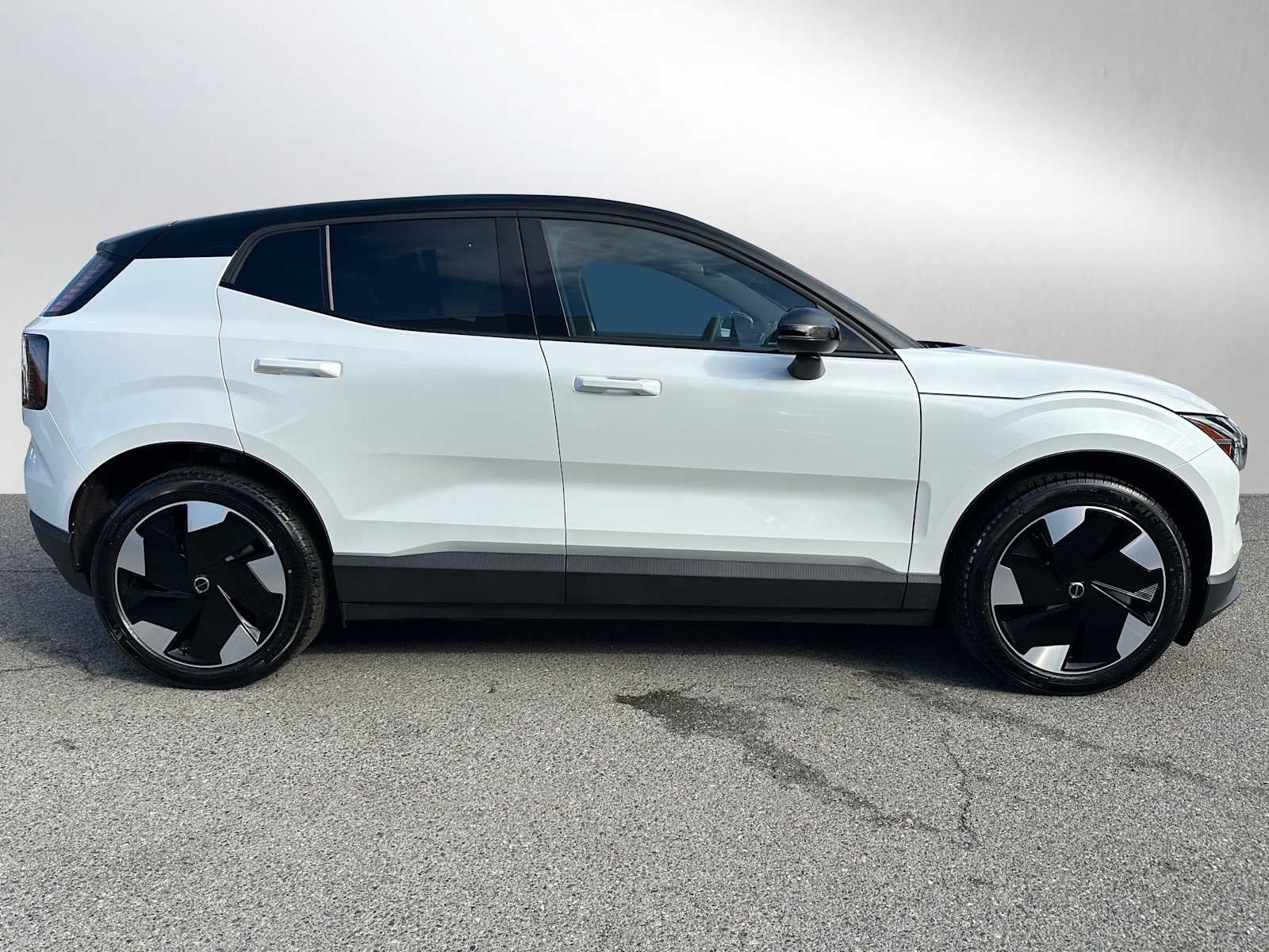 2025 Volvo EX30 Plus