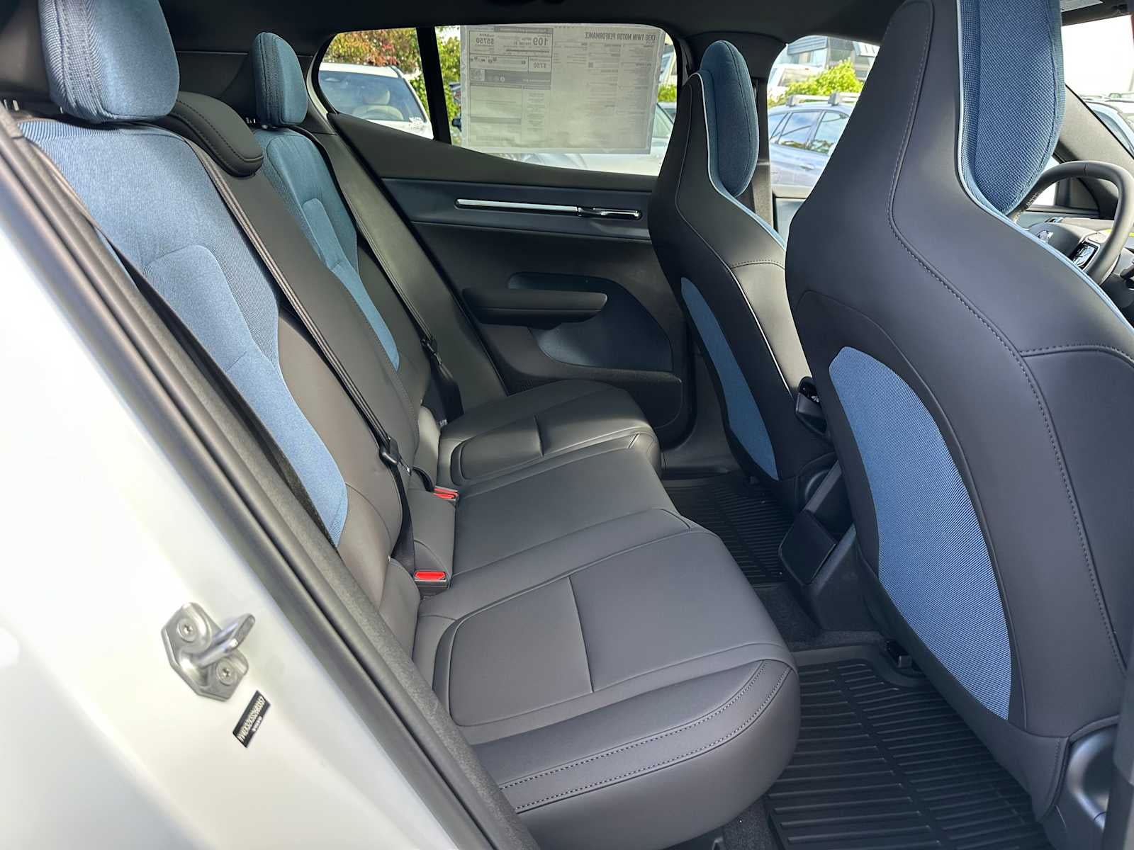 2025 Volvo EX30 Plus