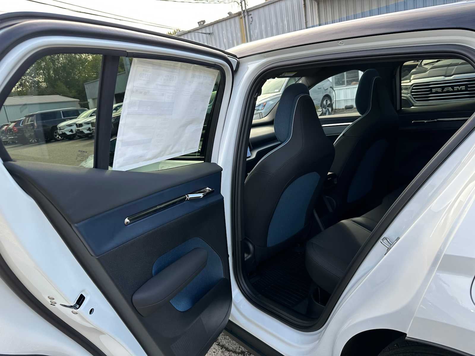 2025 Volvo EX30 Plus