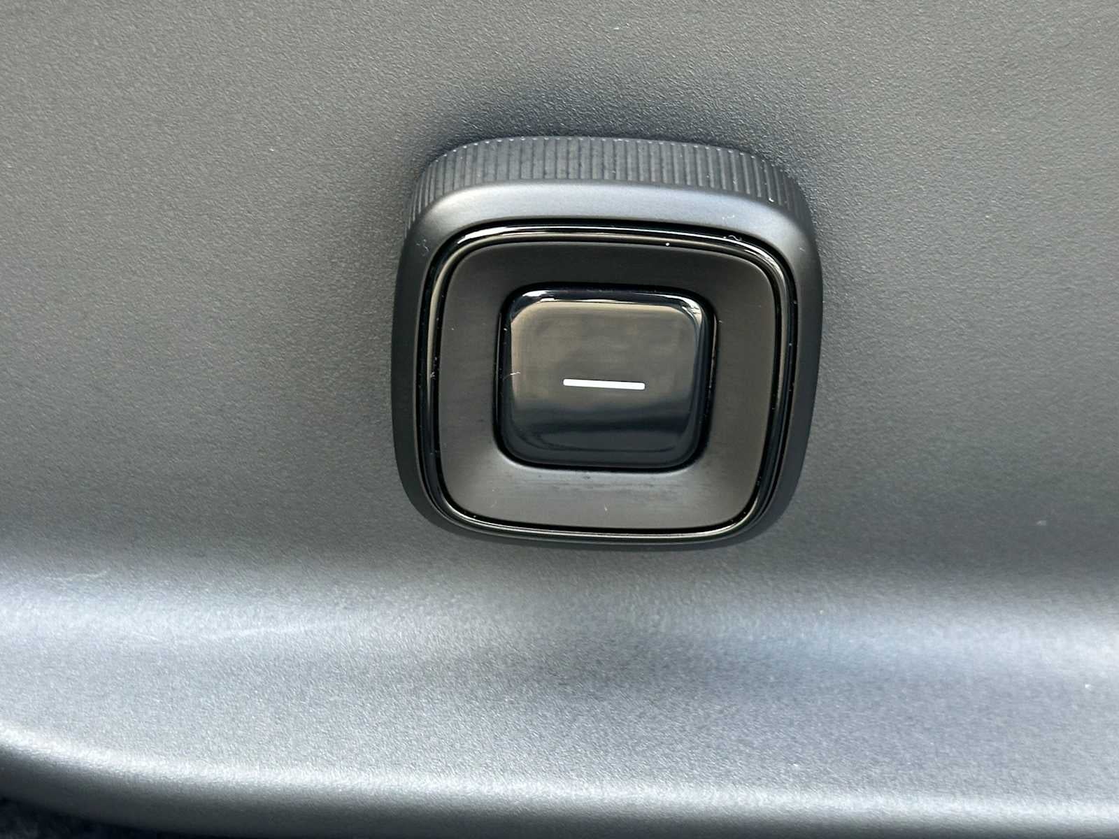 2025 Volvo EX30 Plus