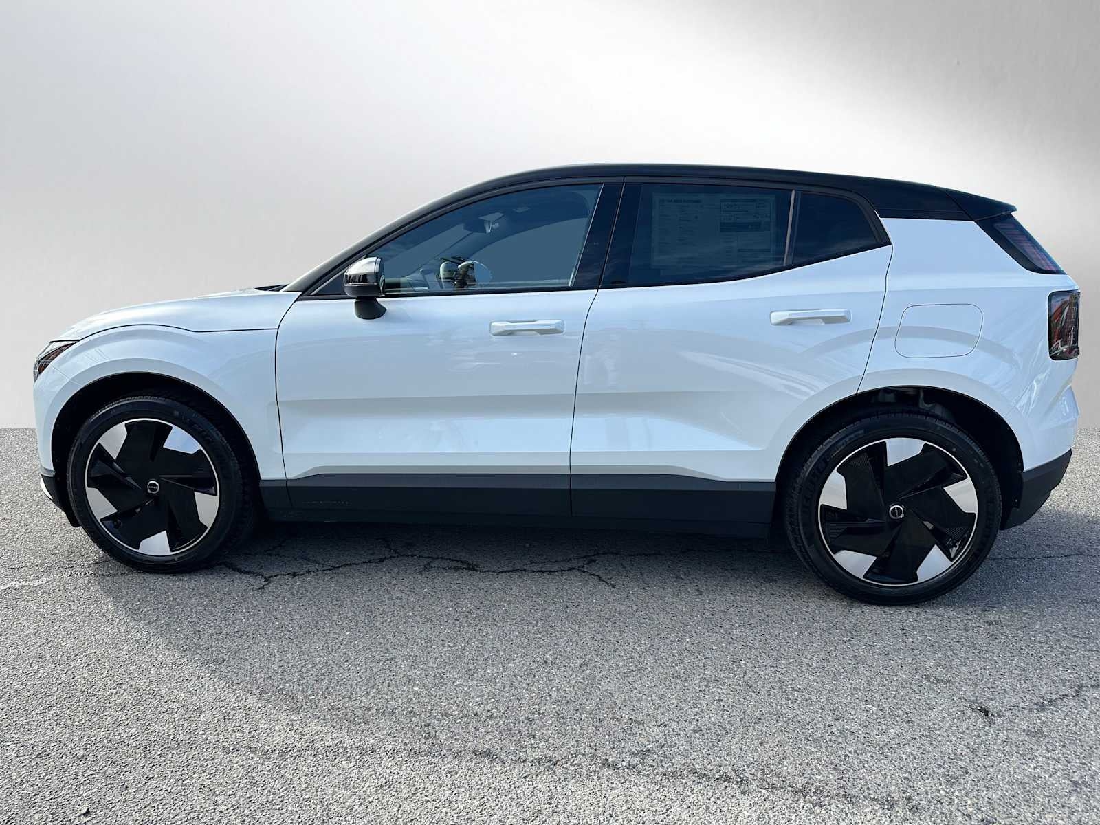 2025 Volvo EX30 Plus