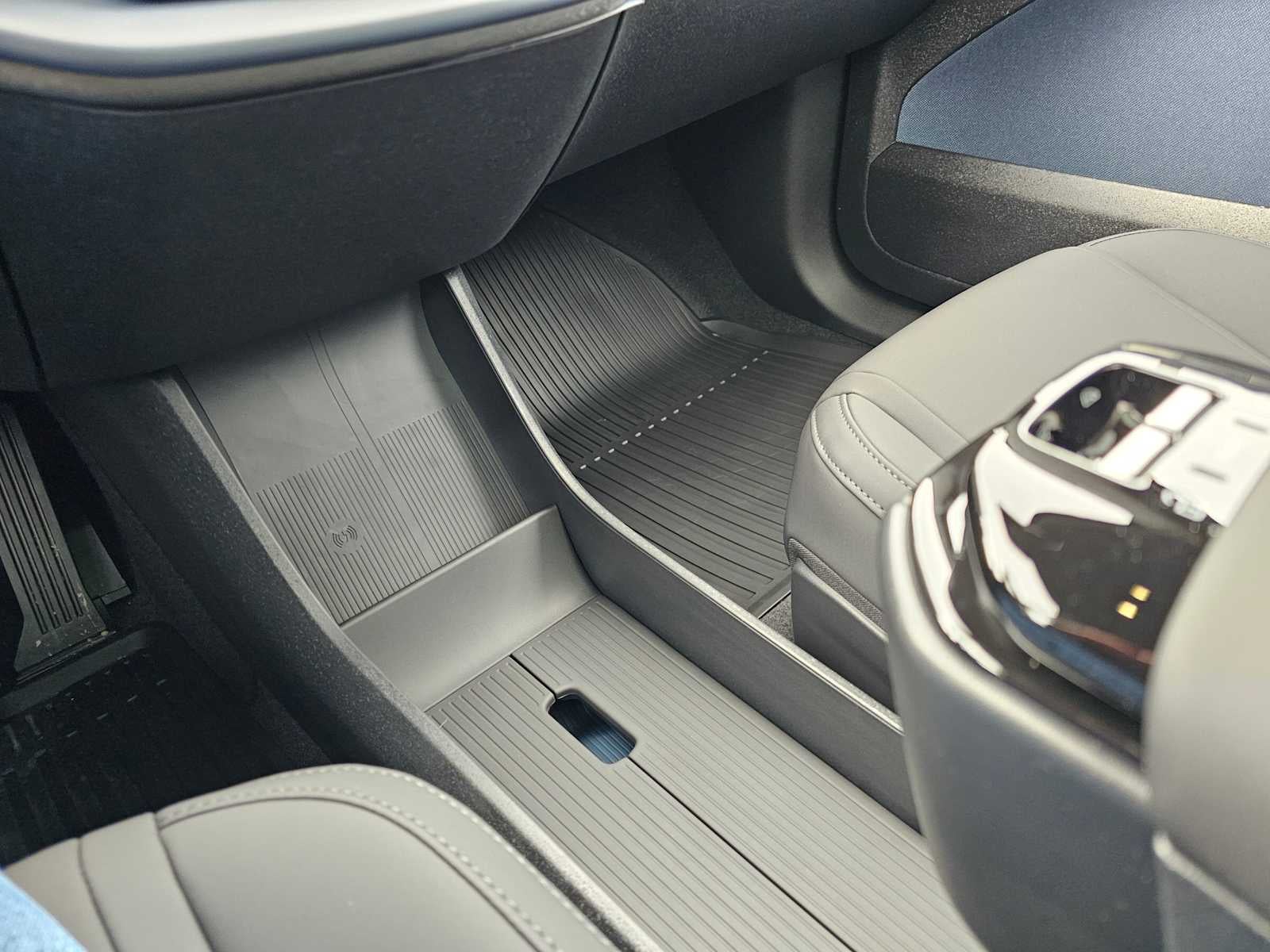 2026 Volvo EX30 Plus