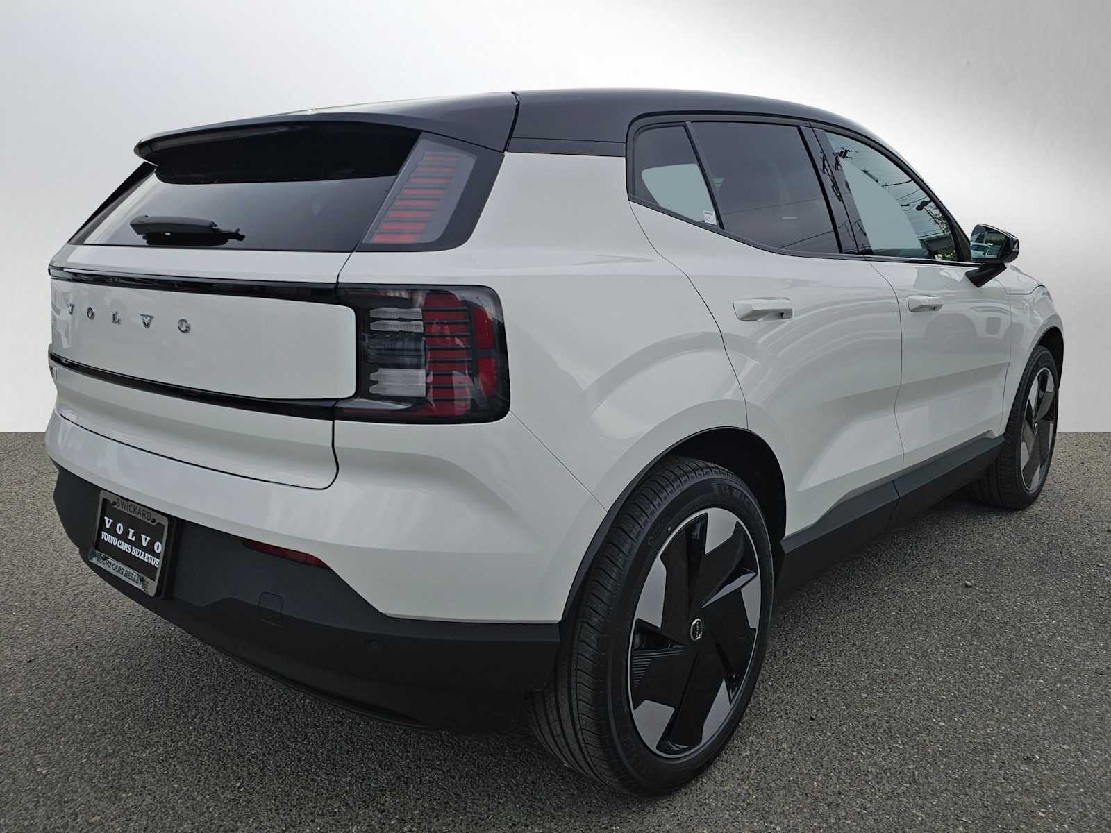 2026 Volvo EX30 Plus