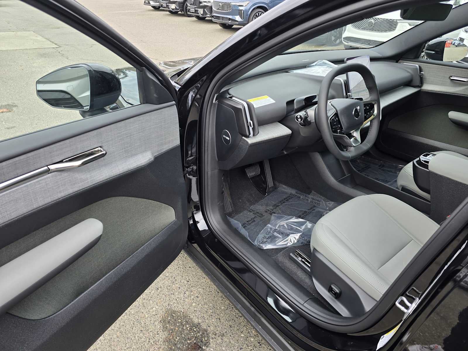 2026 Volvo EX30 Plus