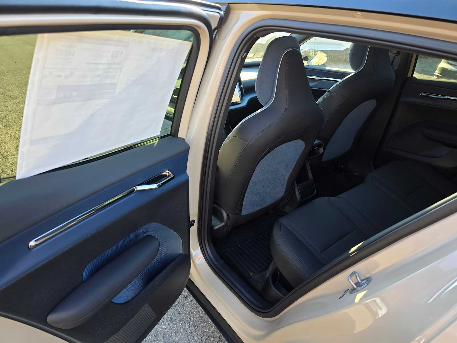 2026 Volvo EX30 Plus