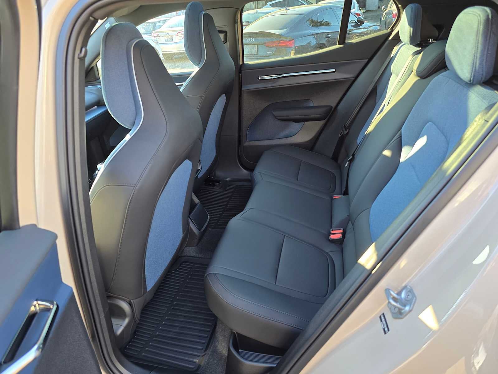 2026 Volvo EX30 Plus