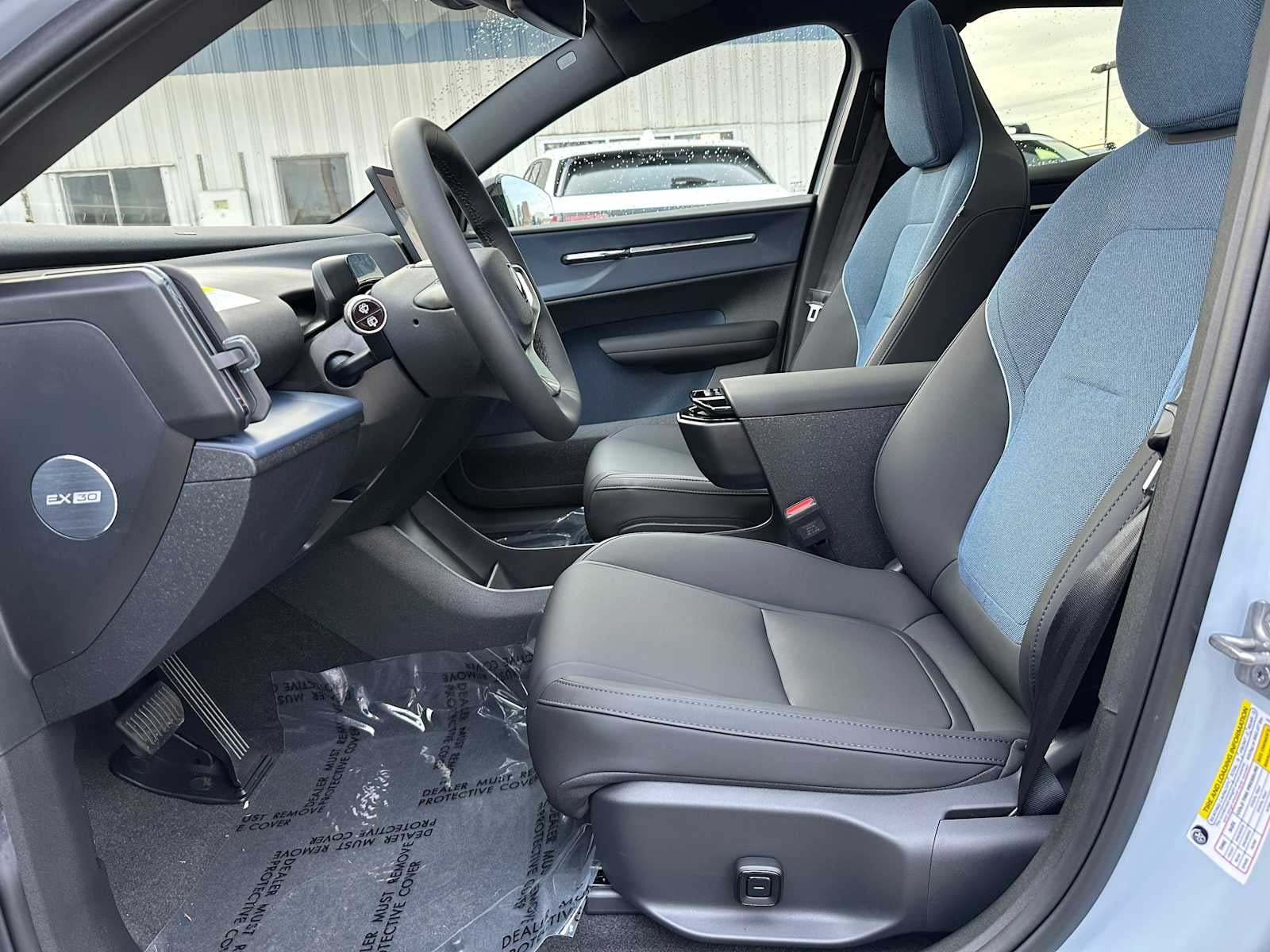 2026 Volvo EX30 Plus