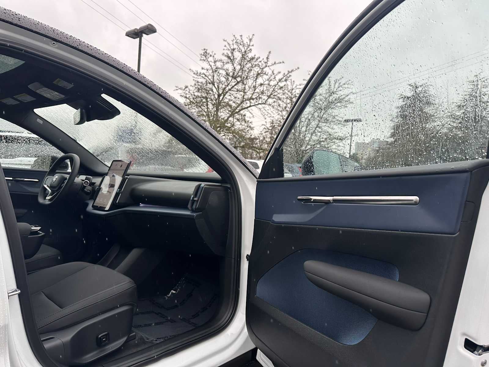 2026 Volvo EX30 Plus