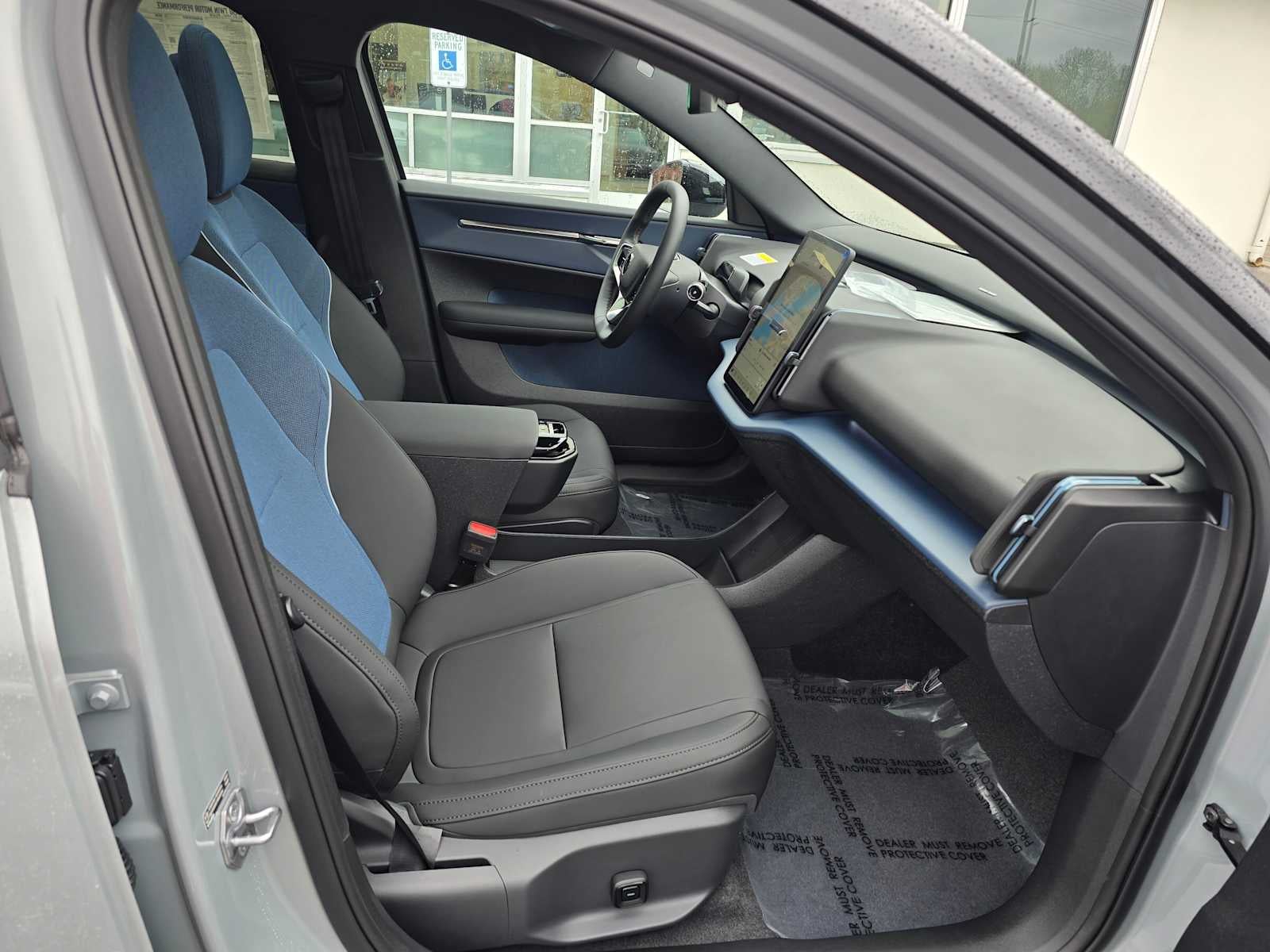 2026 Volvo EX30 Plus