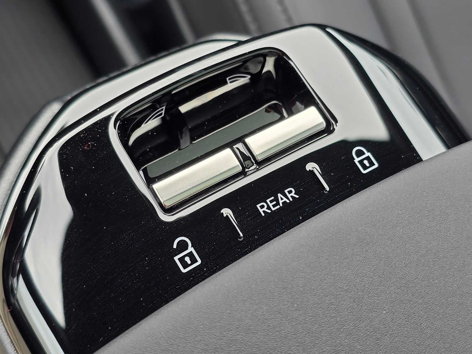 2026 Volvo EX30 Plus