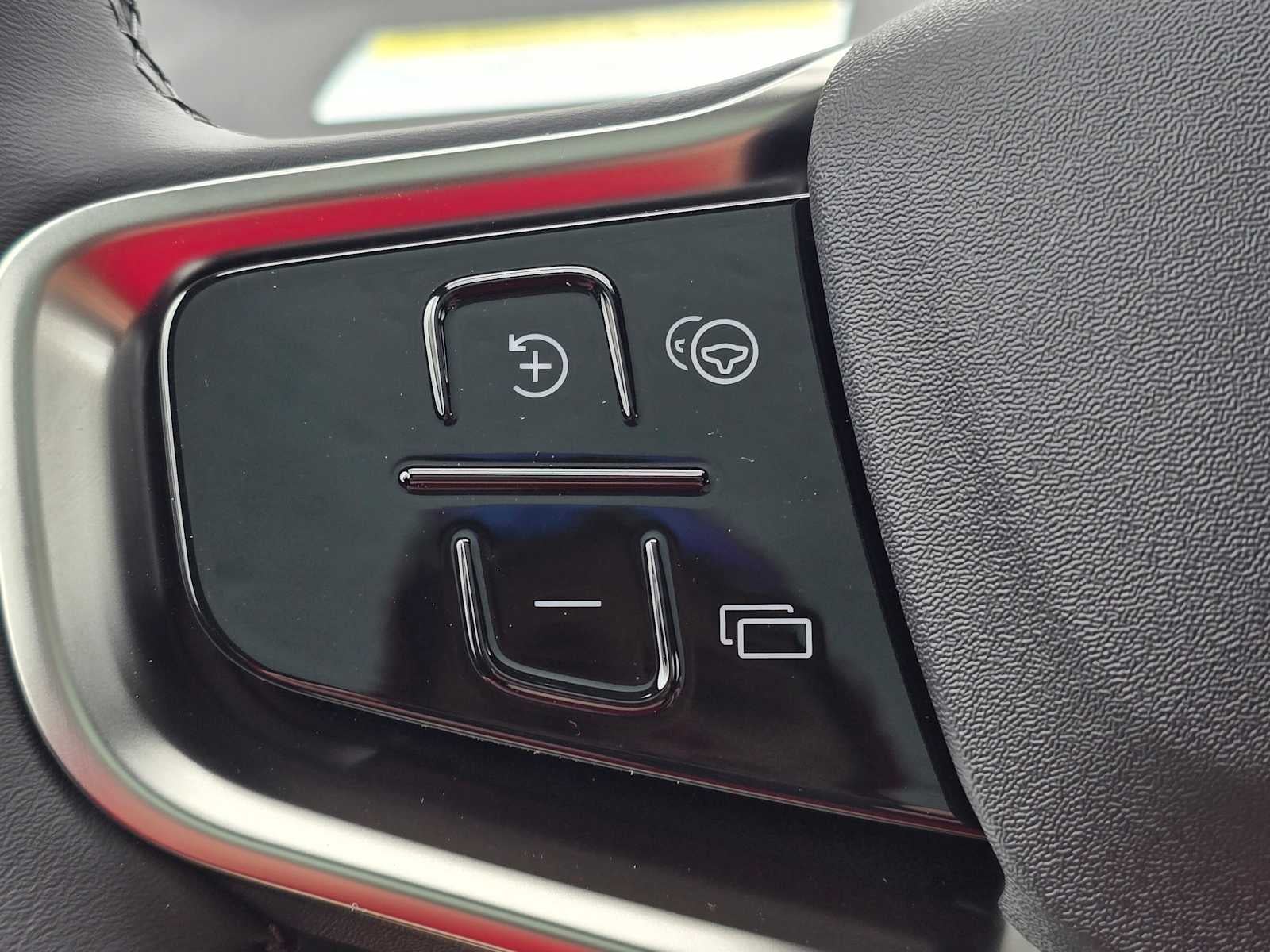 2026 Volvo EX30 Plus