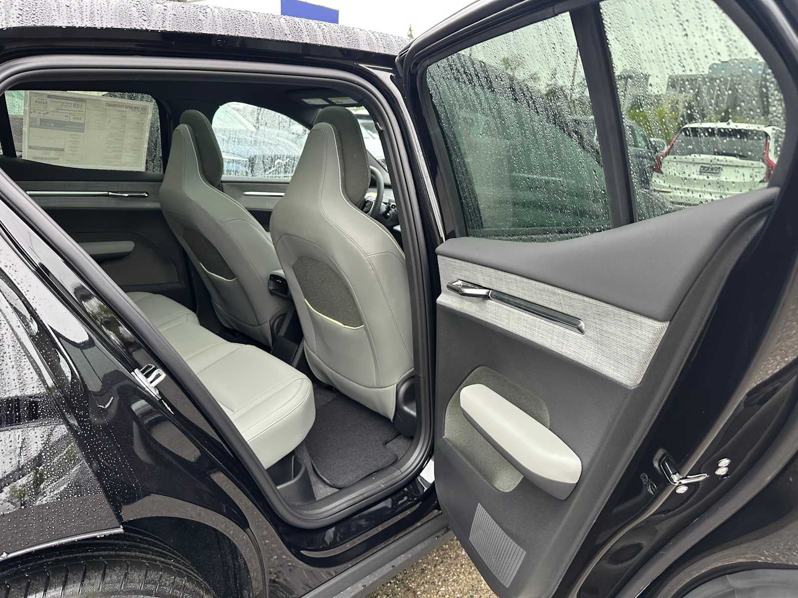 2026 Volvo EX30 Plus
