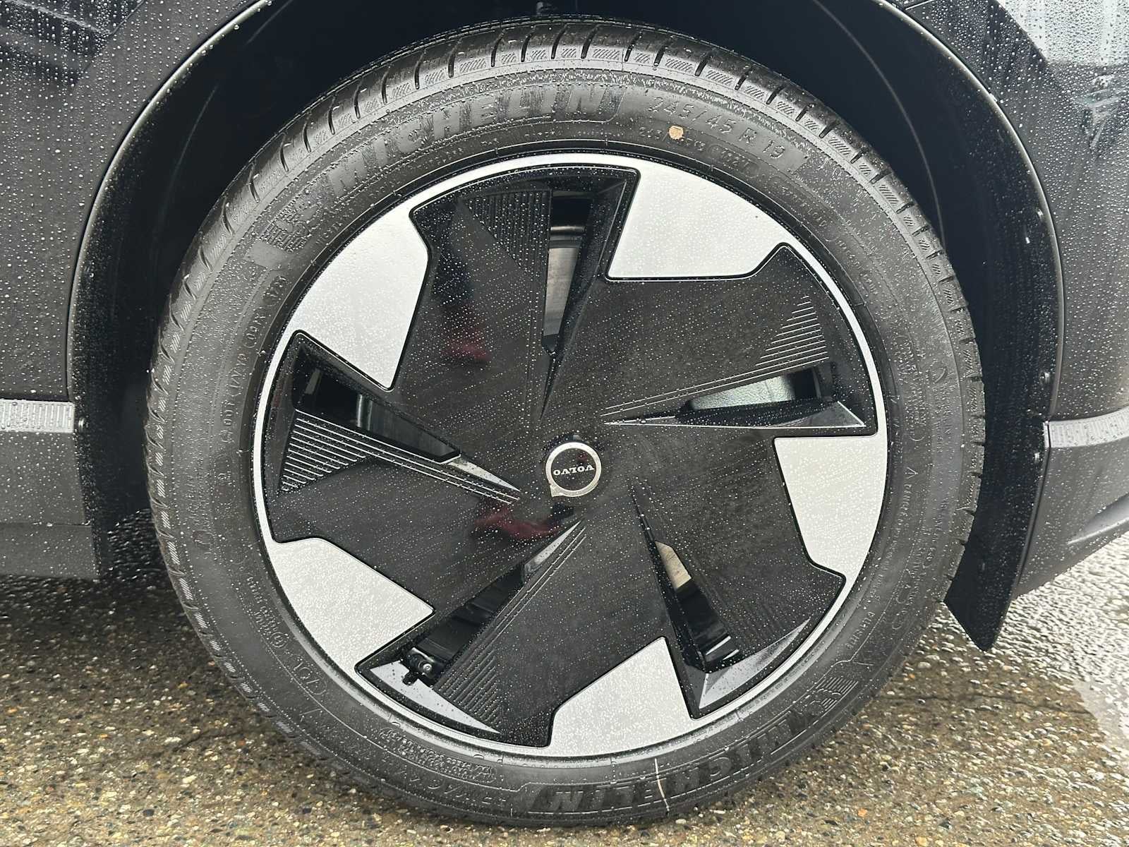 2026 Volvo EX30 Plus