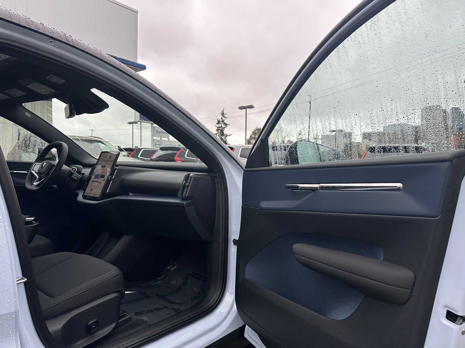 2026 Volvo EX30 Plus