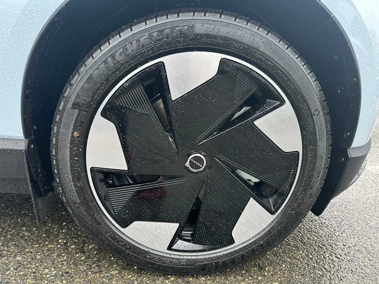 2026 Volvo EX30 Plus