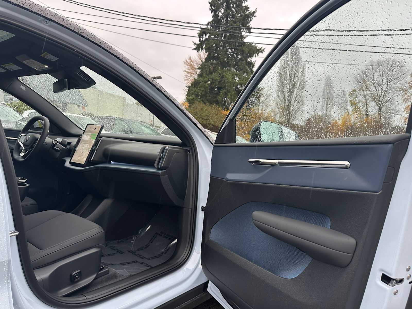 2026 Volvo EX30 Plus