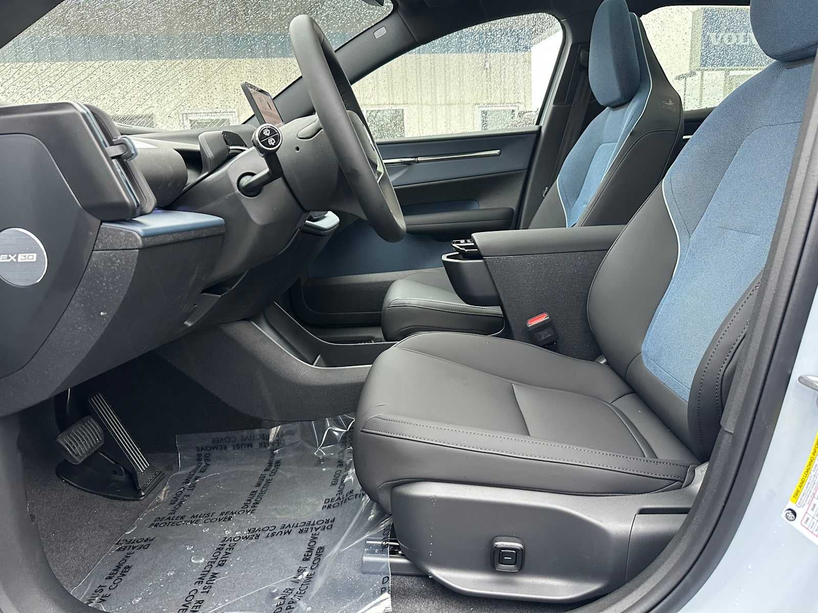 2026 Volvo EX30 Plus