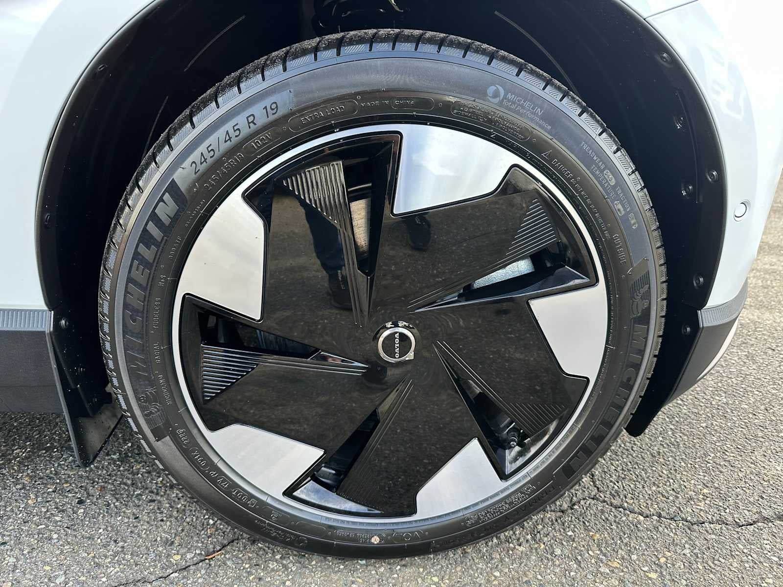 2026 Volvo EX30 Ultra