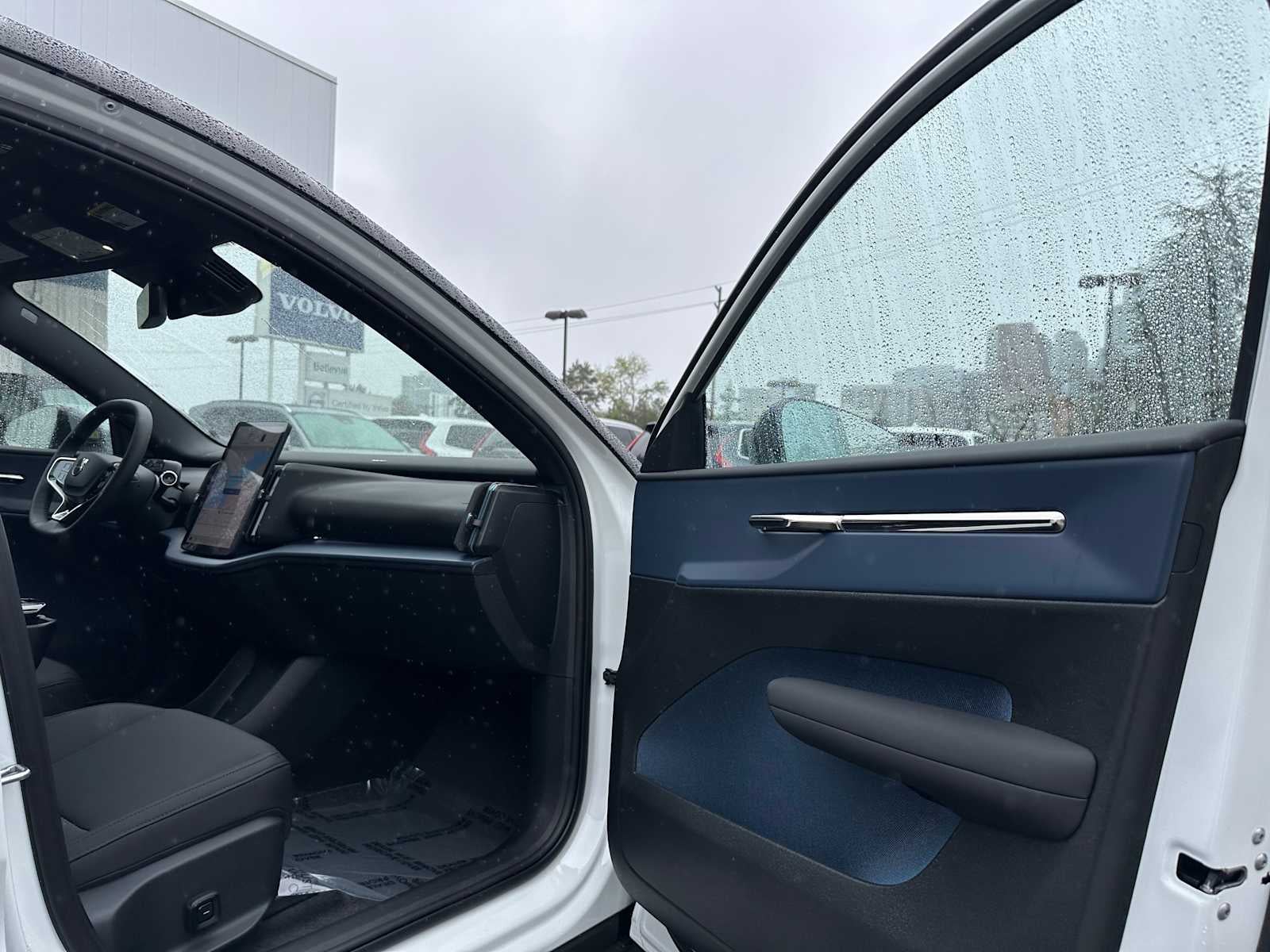 2026 Volvo EX30 Ultra