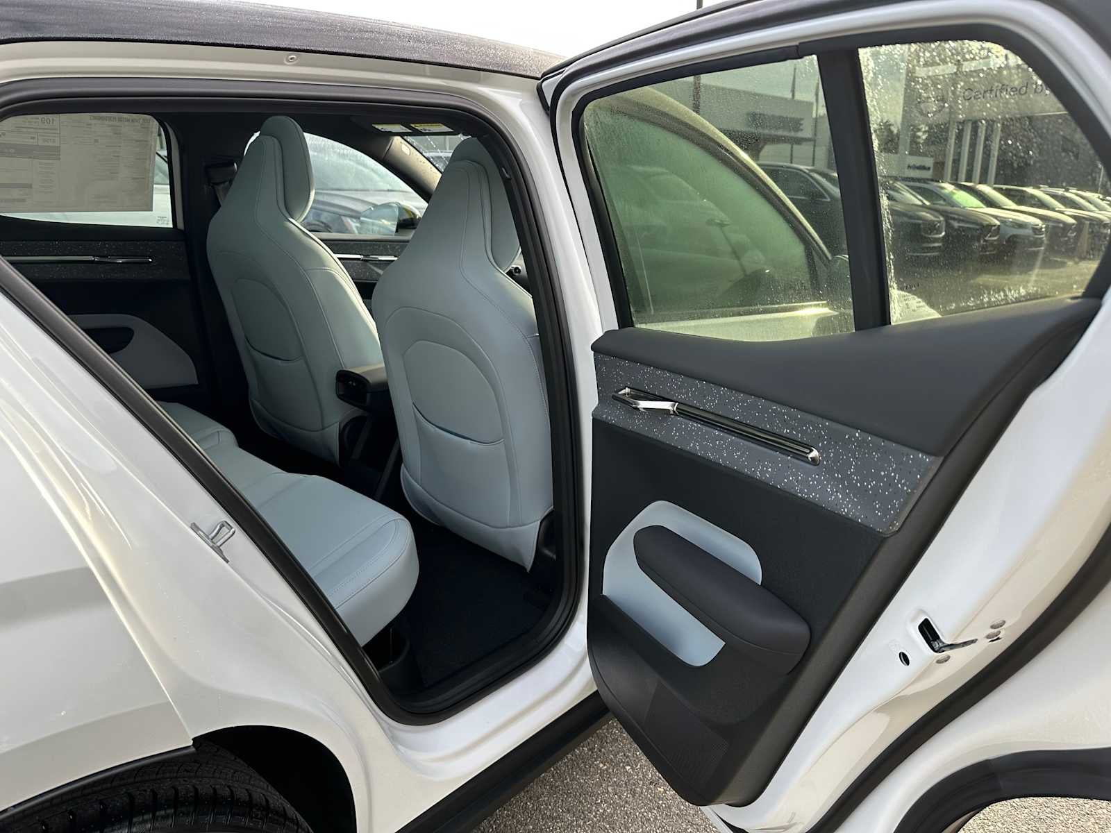2025 Volvo EX30 Ultra