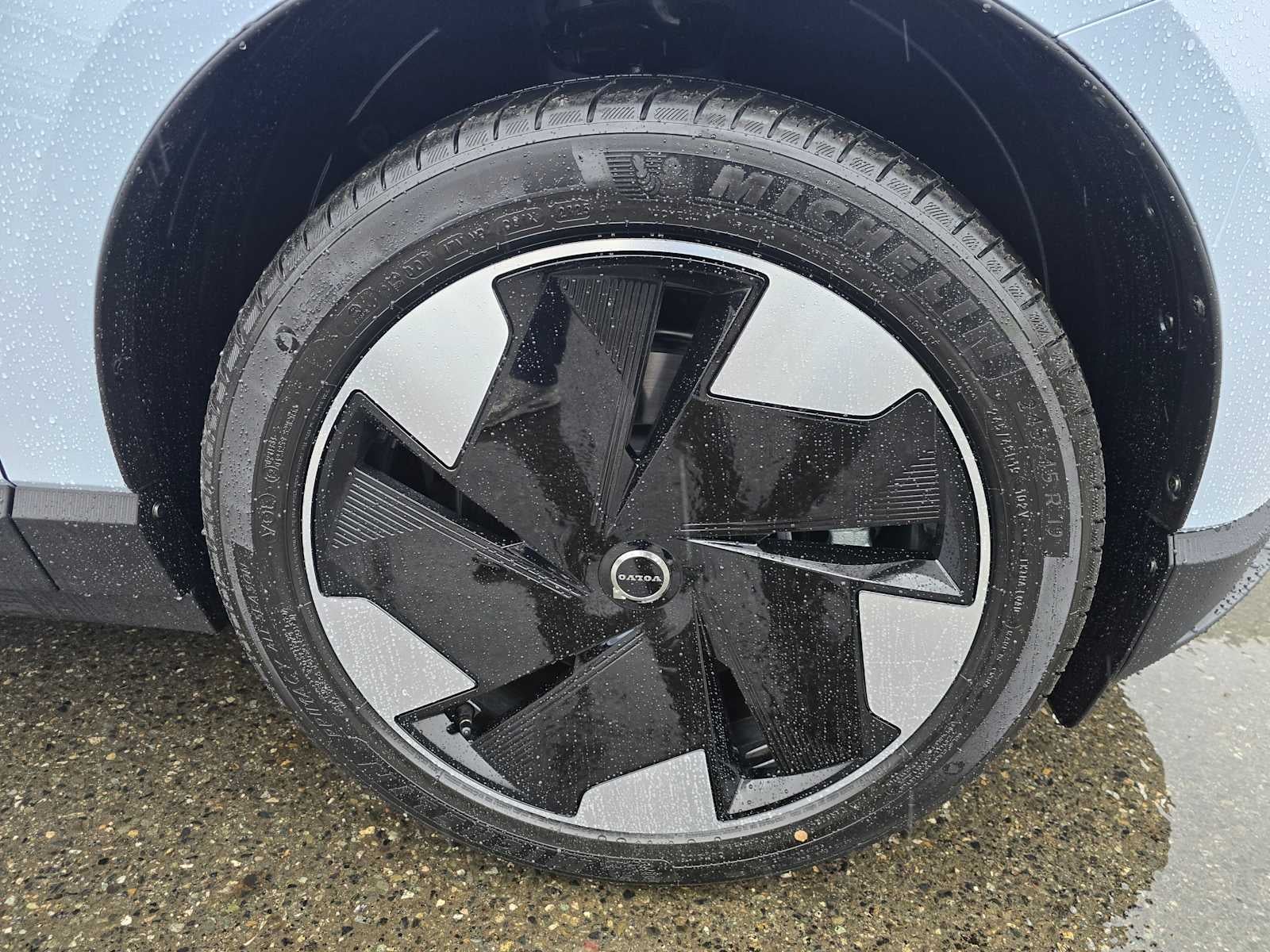 2026 Volvo EX30 Plus