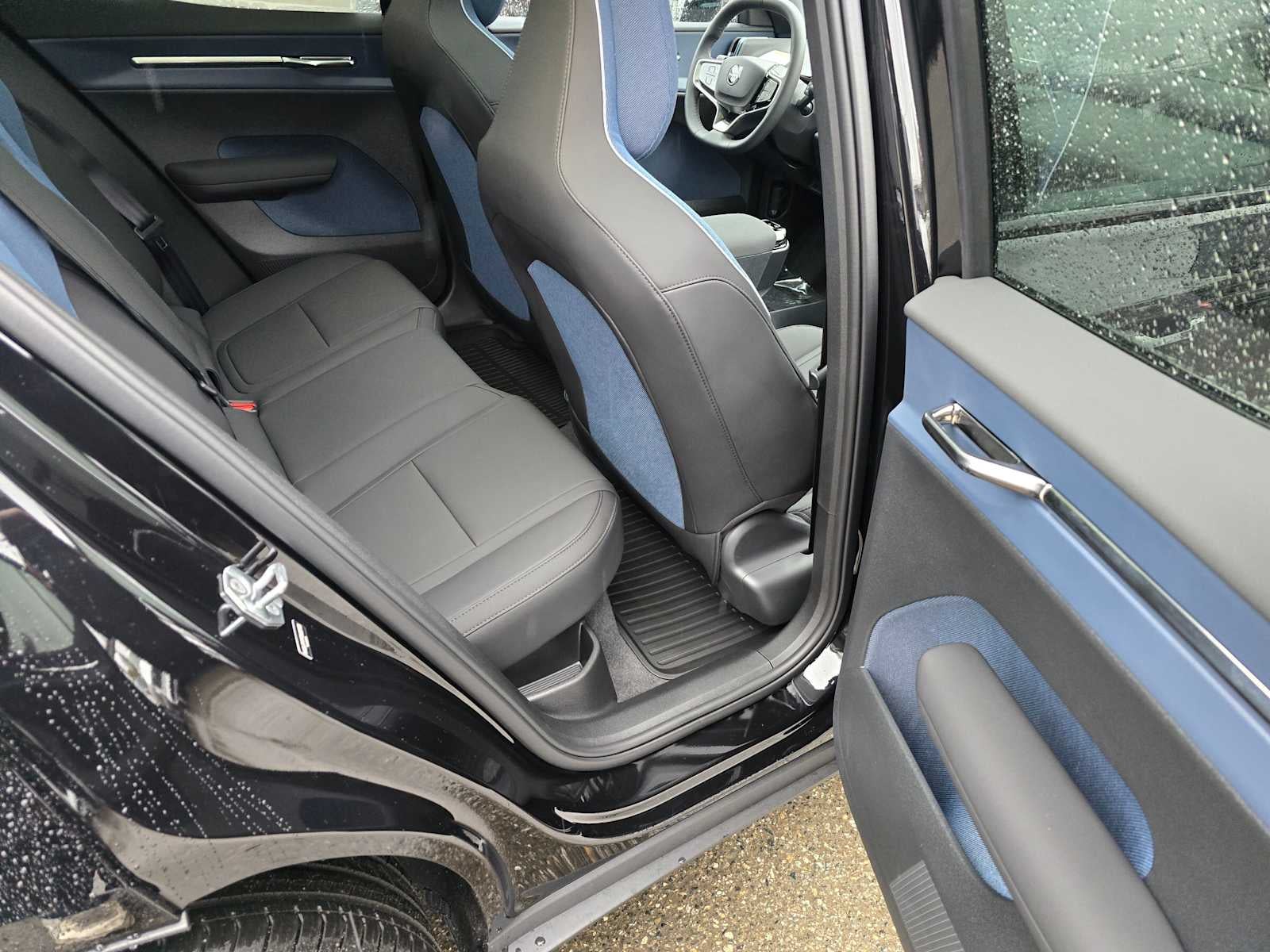 2026 Volvo EX30 Plus