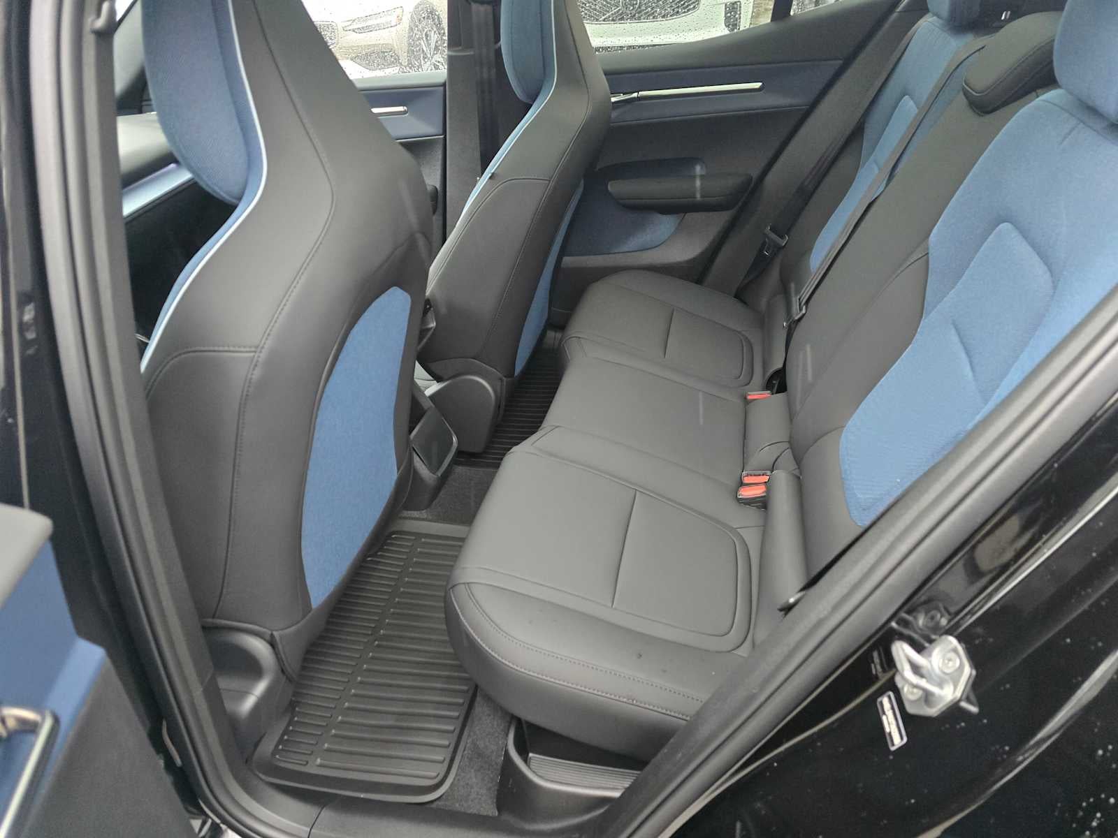 2026 Volvo EX30 Plus