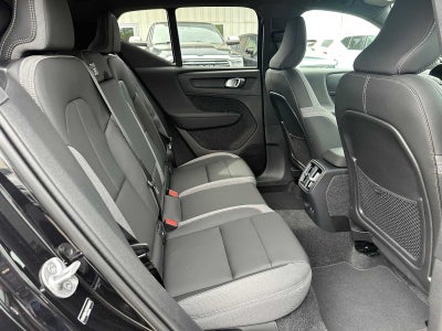 2025 Volvo EX40 Core