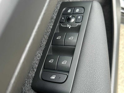 2025 Volvo EX40 Core