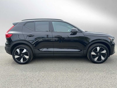 2025 Volvo EX40 Core