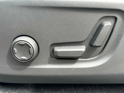 2025 Volvo EX40 Core
