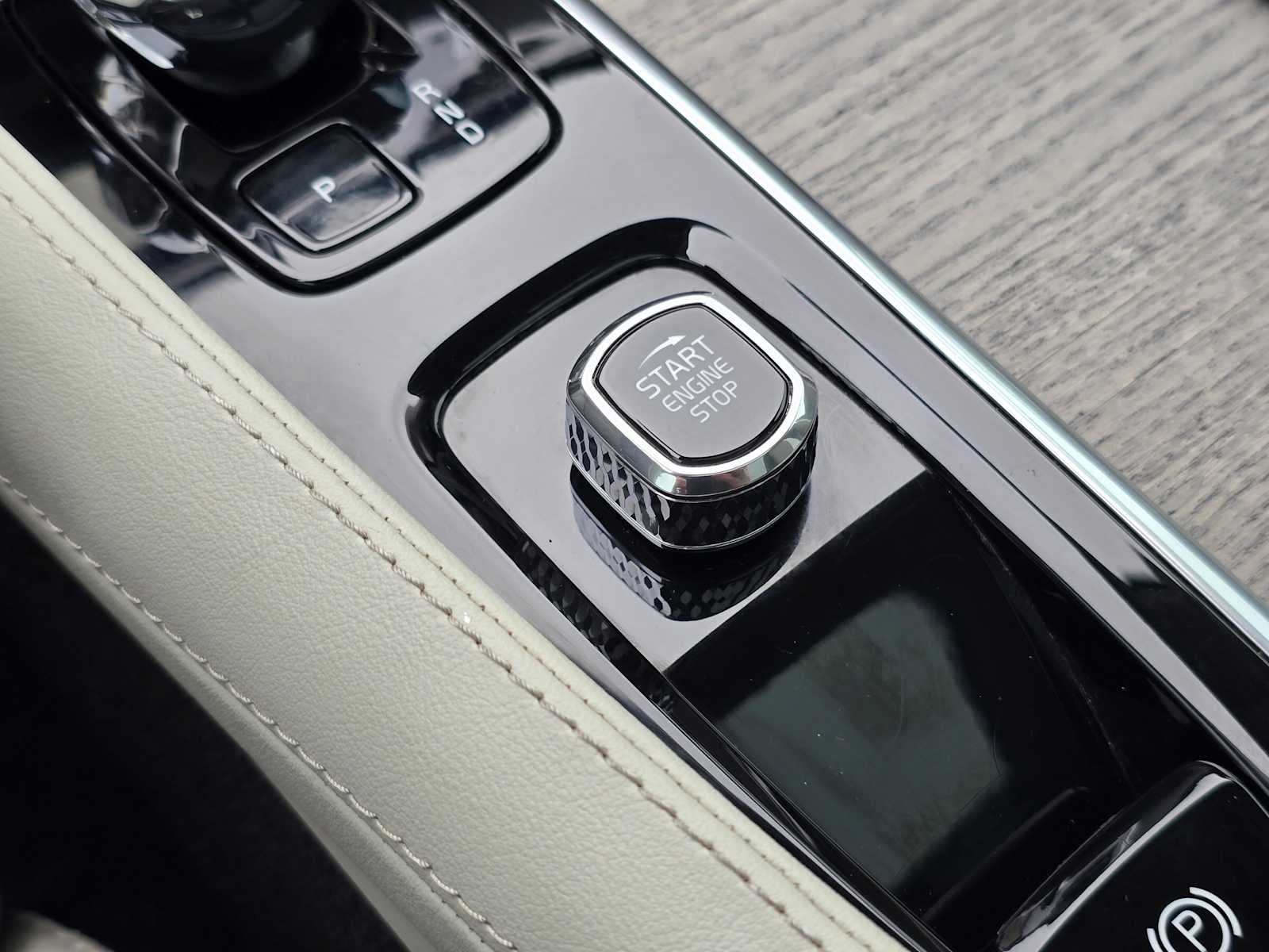 2023 Volvo XC90 Recharge Plug-In Hybrid Ultimate