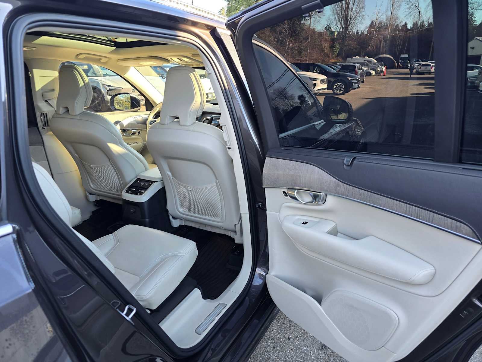 2023 Volvo XC90 Recharge Plug-In Hybrid Ultimate