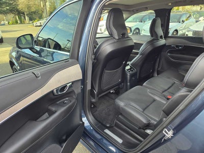 2023 Volvo XC90 Recharge Plug-In Hybrid Ultimate Bright Theme