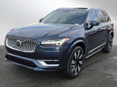 2023 Volvo XC90 Recharge Plug-In Hybrid Ultimate Bright Theme