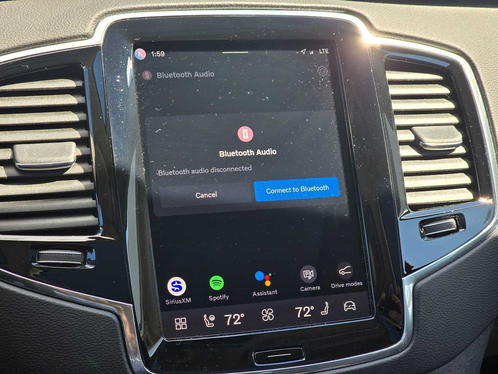 2023 Volvo XC90 Recharge Plug-In Hybrid Ultimate Dark Theme
