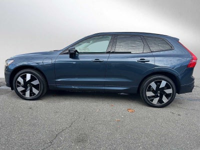 2024 Volvo XC60 Recharge Plug-In Hybrid Plus Dark Theme